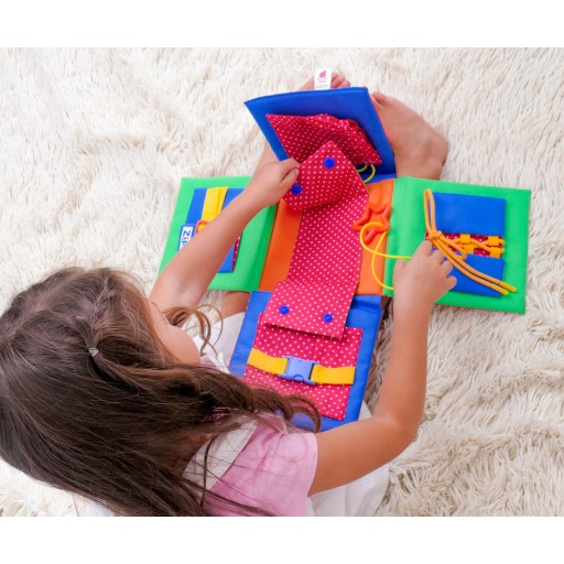Lernspiel «Busy Board für Kleinkinder»